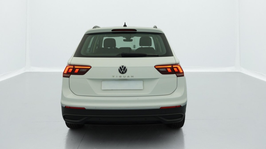 VOLKSWAGEN Tiguan 2.0 TDI 122CH BVM6 LIFE - ref: 1-381187 - Photo 8