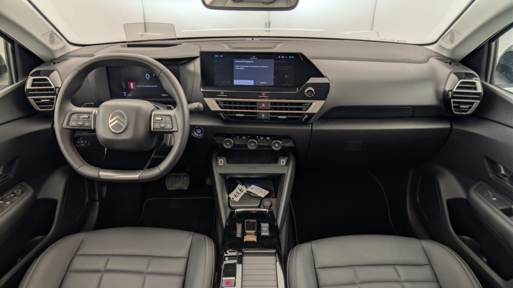CITROEN C4 Hybride 145 e-DCS6 Max - ref: 1-381315 - Photo 13