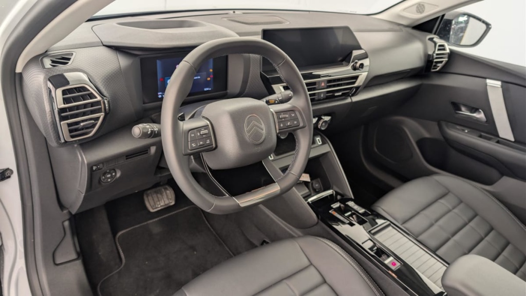 CITROEN C4 Hybride 145 e-DCS6 Max - ref: 1-381315 - Photo 15