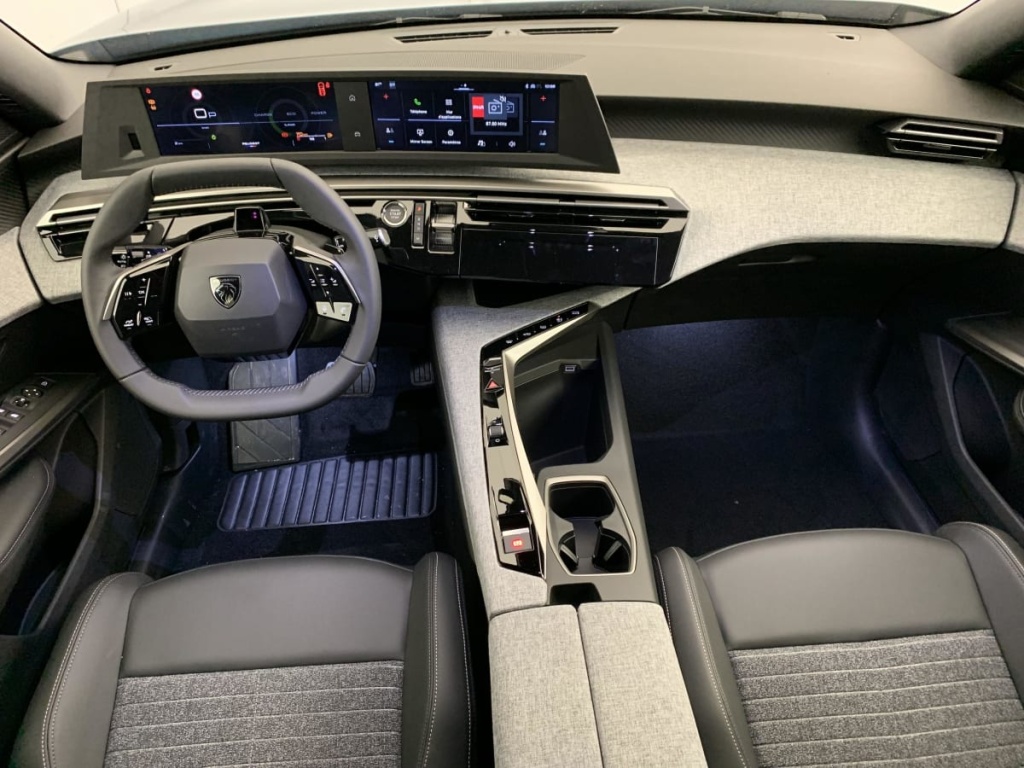 PEUGEOT 3008 Hybrid 145 e-DCS6 Allure - ref: 1-381334 - Photo 12