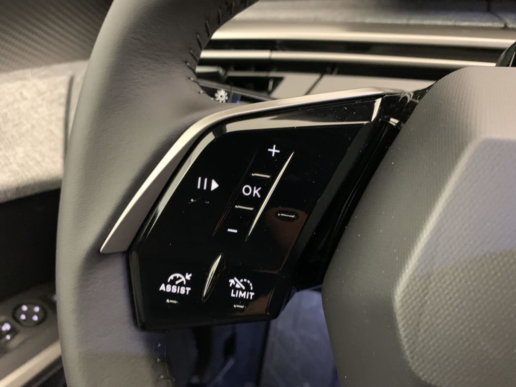 PEUGEOT 3008 Hybrid 145 e-DCS6 Allure - ref: 1-381337 - Photo 15