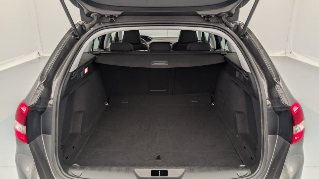 PEUGEOT 308 SW Allure Business 1.5 HDi 130CV BVM6 E6d - ref: 1-381415 - Photo 11