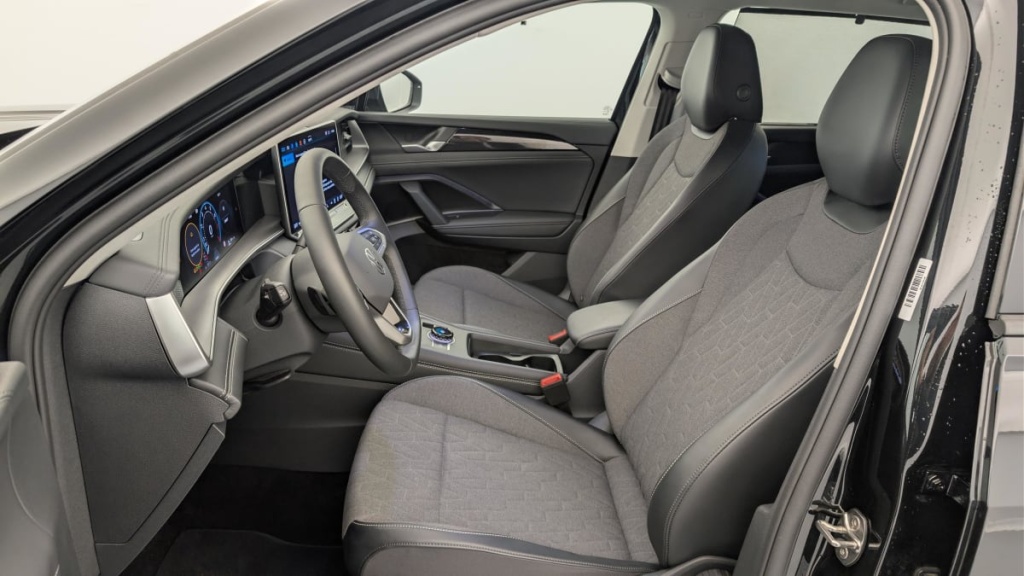 VOLKSWAGEN Tayron 1.5 eTSI 150ch DSG7 7pl Life Plus - ref: 1-381519 - Photo 16