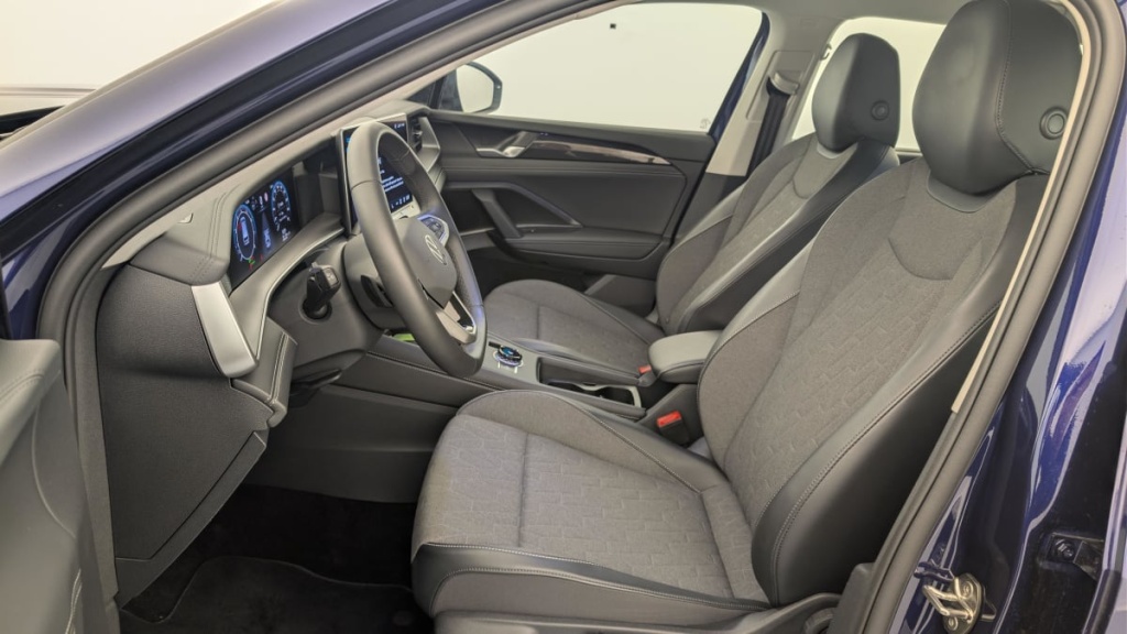 VOLKSWAGEN Tayron 1.5 eTSI 150ch DSG7 7pl Life Plus - ref: 1-381520 - Photo 16