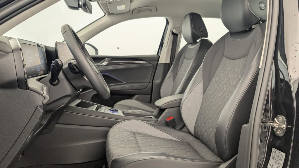 VOLKSWAGEN Tiguan 1.5 eTSI 131ch DSG7 Life Plus - ref: 1-381529 - Photo 16