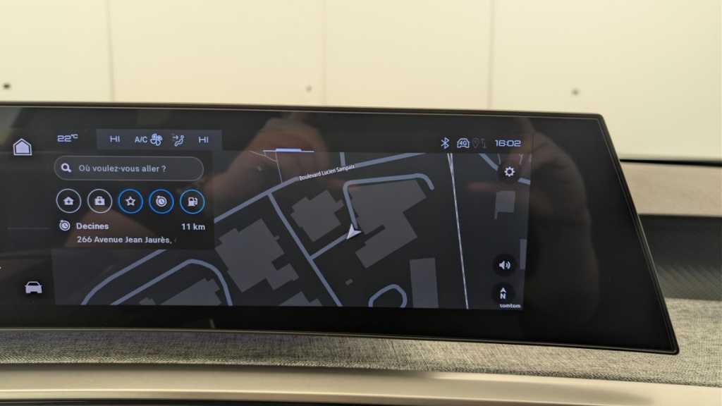 PEUGEOT 5008 Hybrid 136 e-DCS6 Allure - ref: 1-382010 - Photo 17