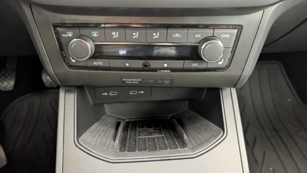 SEAT Ibiza 1.6 TDI 95 CH S S BVM5 STYLE - ref: 1-382169 - Photo 19