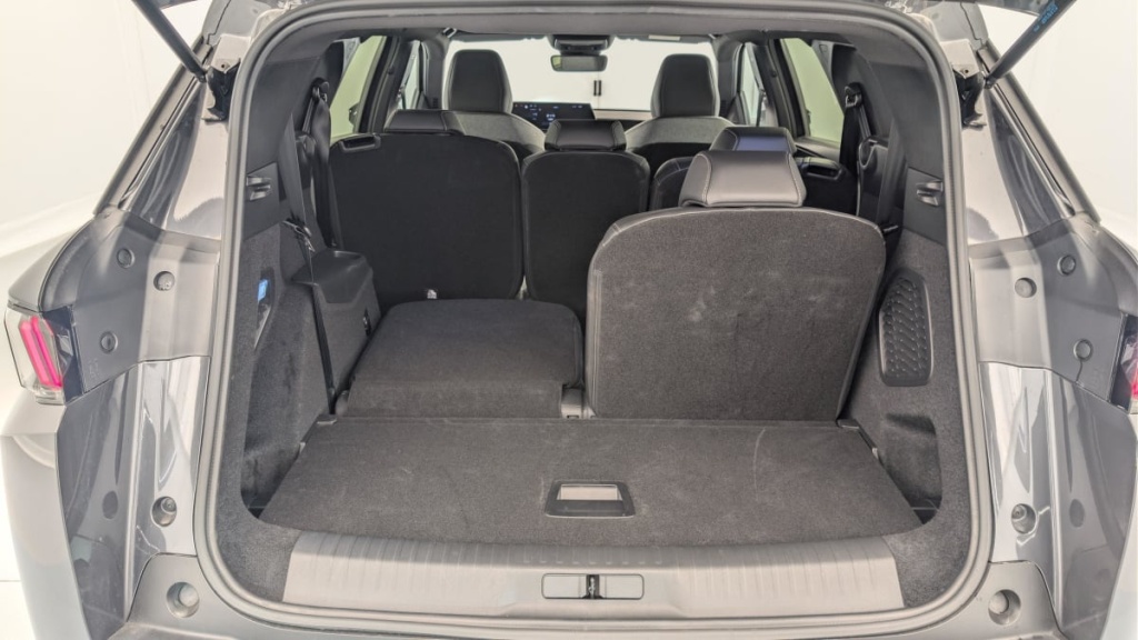 PEUGEOT 5008 HYBRID 145 CH E-DCS6 ALLURE - ref: 1-382336 - Photo 11