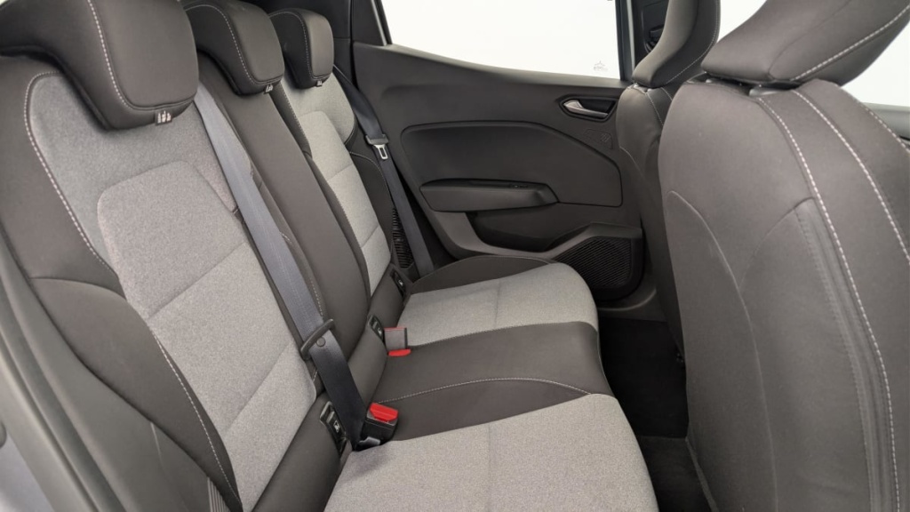 RENAULT Clio CLIO E-TECH FULL HYBRID 145 EVOLUTION - ref: 1-382479 - Photo 10