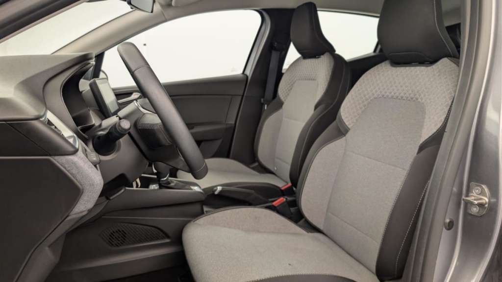 RENAULT Clio CLIO E-TECH FULL HYBRID 145 EVOLUTION - ref: 1-382479 - Photo 16