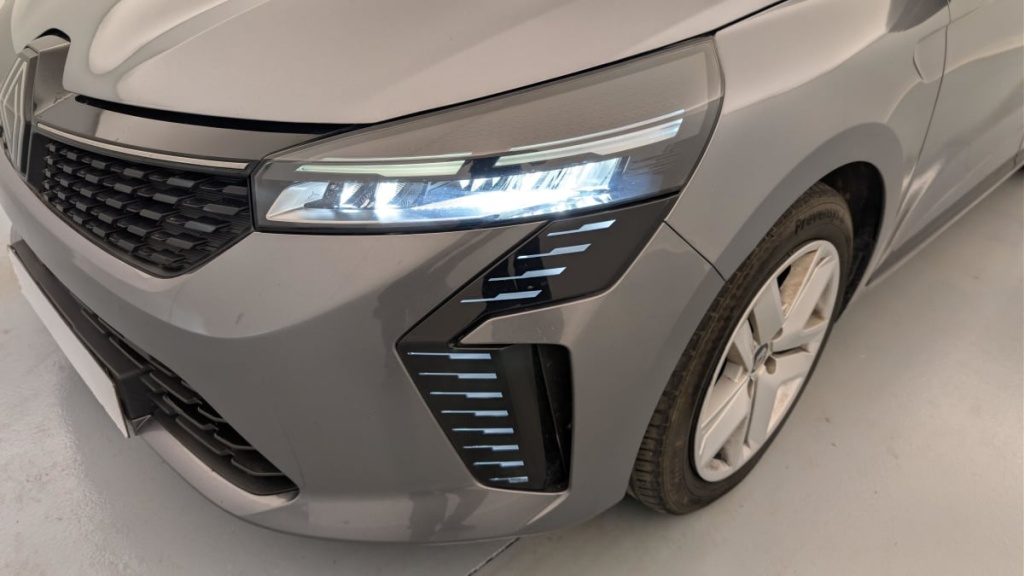 RENAULT Clio CLIO E-TECH FULL HYBRID 145 EVOLUTION - ref: 1-382479 - Photo 19