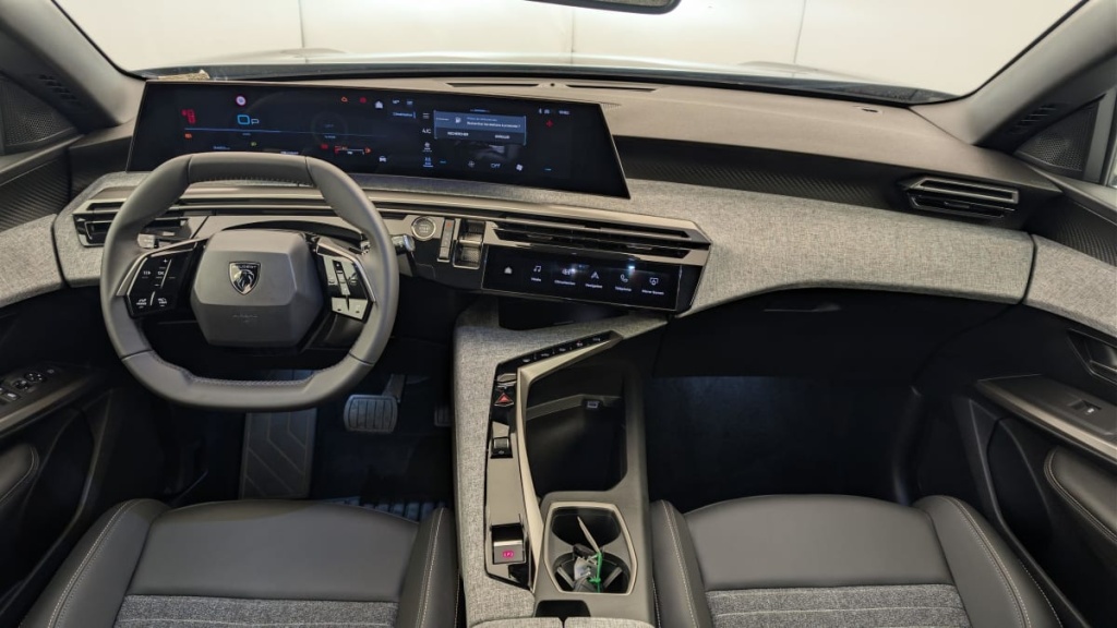 PEUGEOT 3008 Hybrid 145 e-DCS6 Allure - ref: 1-382505 - Photo 13