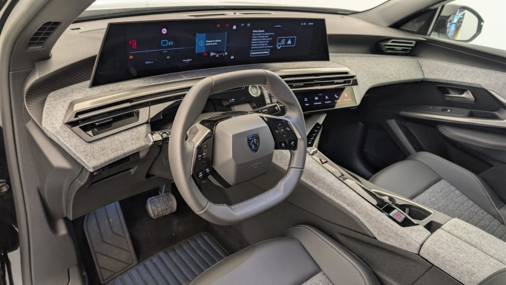 PEUGEOT 3008 Hybrid 145 e-DCS6 Allure - ref: 1-382508 - Photo 15