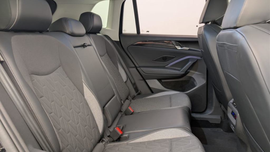 VOLKSWAGEN Tiguan 2.0 TDI 150ch DSG7 VW Edition - ref: 1-382525 - Photo 10