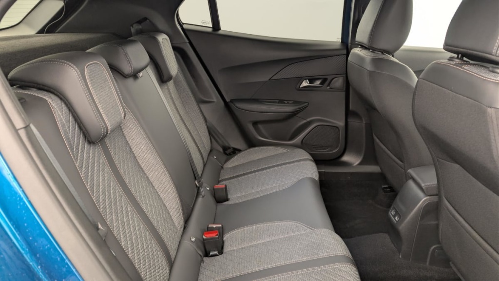 PEUGEOT 2008 100 S S BVM6 Allure - ref: 1-382569 - Photo 10