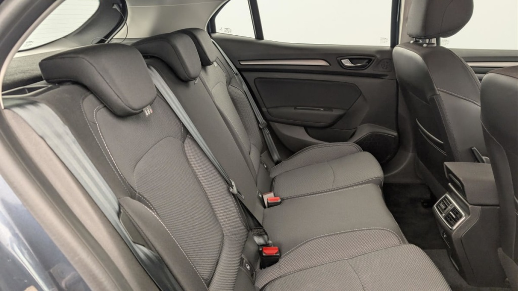 RENAULT Megane E-Tech plug-in hybrid 160 Evolution - ref: 1-382694 - Photo 10