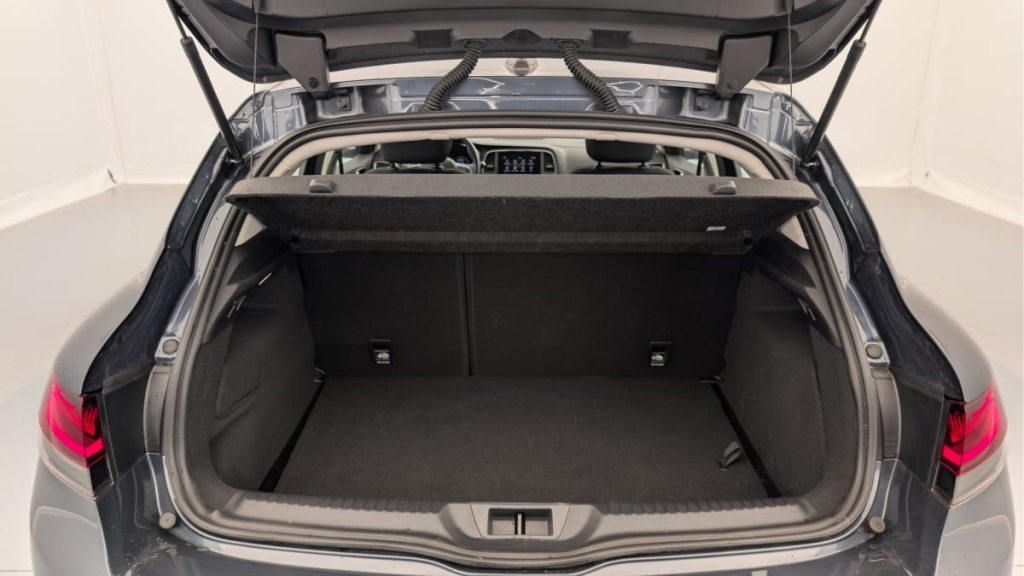 RENAULT Megane E-Tech plug-in hybrid 160 Evolution - ref: 1-382694 - Photo 11