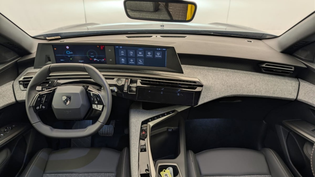 PEUGEOT 3008 Hybrid 145 e-DCS6 Allure - ref: 1-382730 - Photo 13