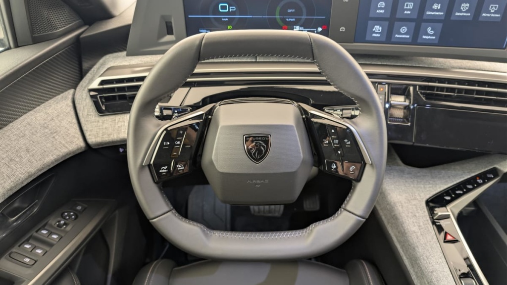 PEUGEOT 3008 Hybrid 145 e-DCS6 Allure - ref: 1-382730 - Photo 14