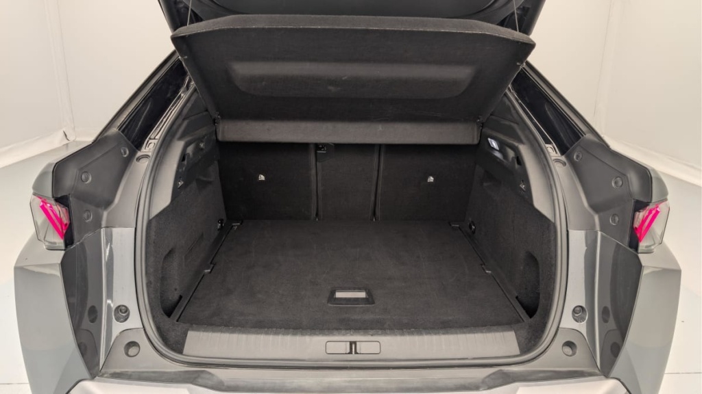 PEUGEOT 3008 Hybrid 145 e-DCS6 GT - ref: 1-383079 - Photo 11