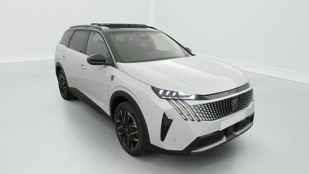 PEUGEOT 5008 Hybrid 145 e-DCS6 GT - ref: 1-383429 - Photo 1