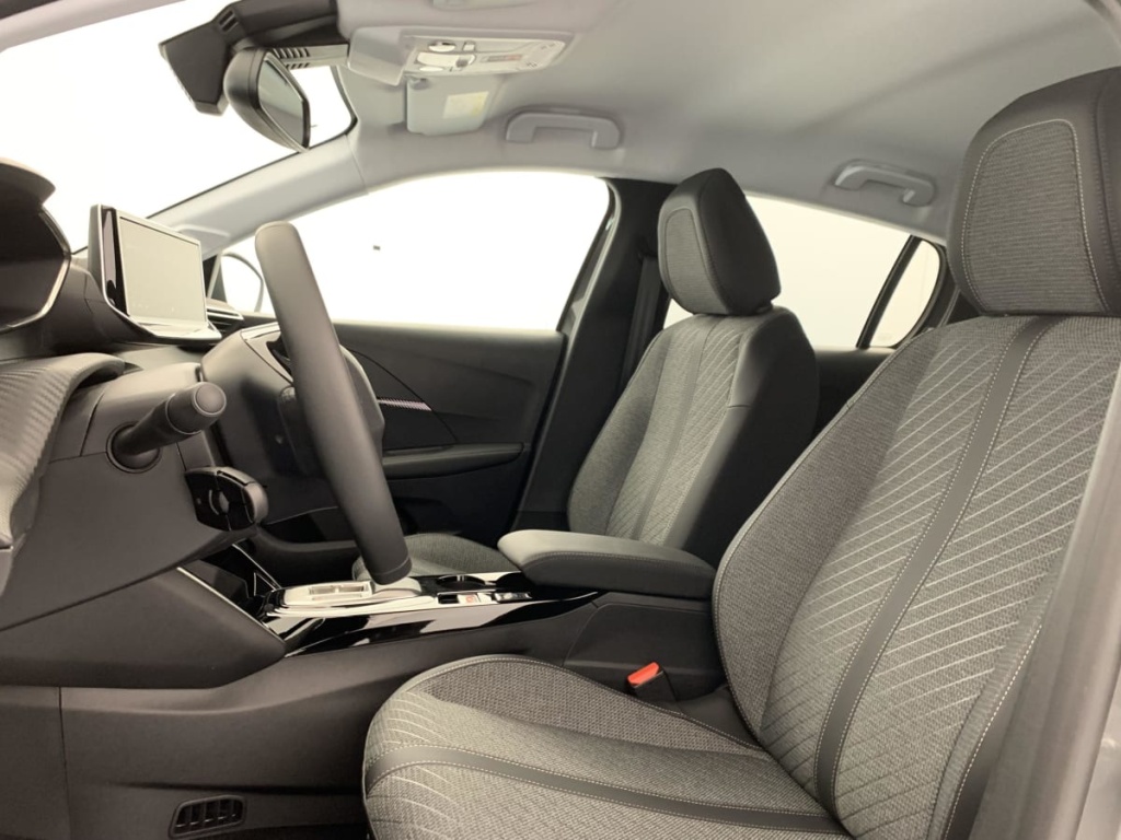 PEUGEOT 208 Hybrid 110 ch e-DCS6 Allure - ref: 1-383985 - Photo 18