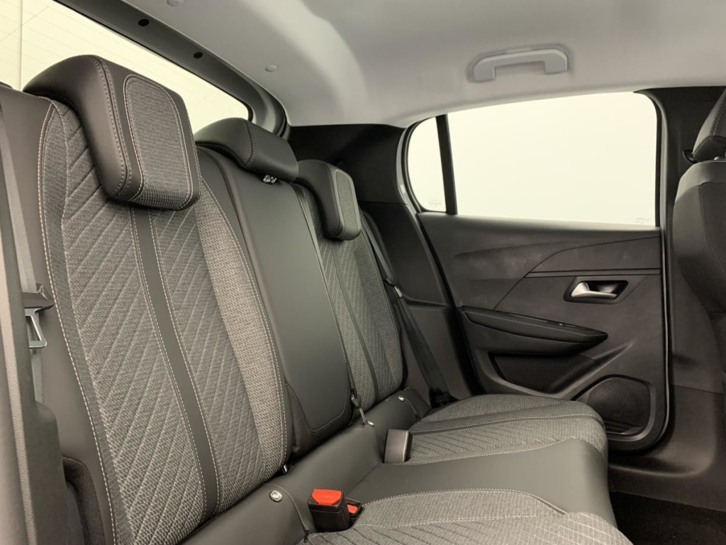 PEUGEOT 208 Hybrid 110 ch e-DCS6 Allure - ref: 1-384026 - Photo 10