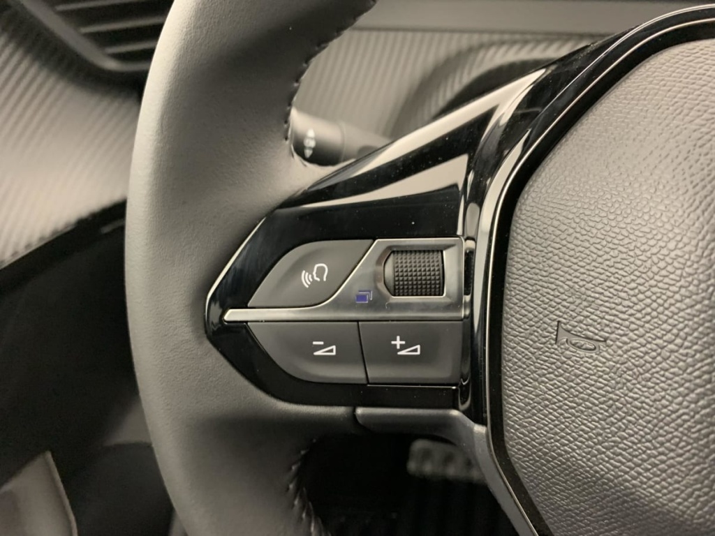 PEUGEOT 208 Hybrid 110 ch e-DCS6 Allure - ref: 1-384027 - Photo 15