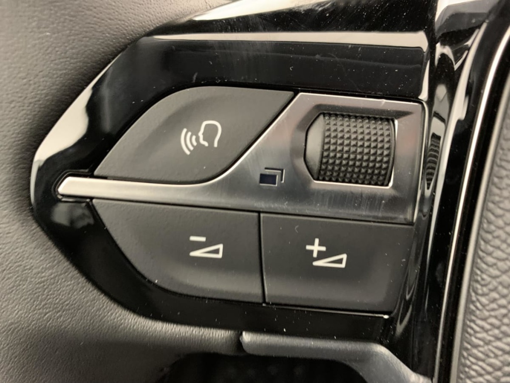 PEUGEOT 208 Hybrid 110 ch e-DCS6 Allure - ref: 1-384447 - Photo 15