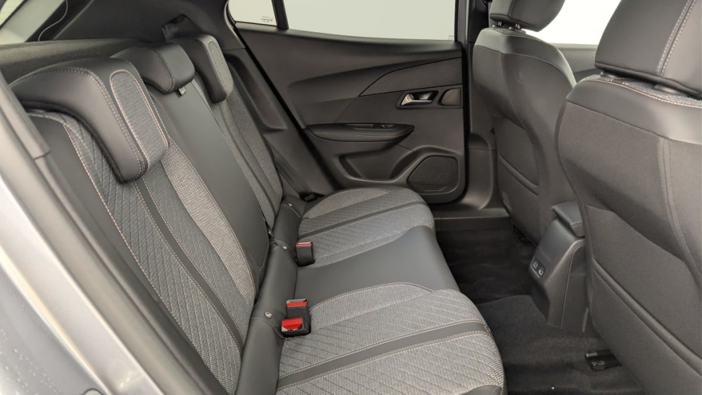 PEUGEOT 2008 100 S S BVM6 Allure - ref: 1-384681 - Photo 10