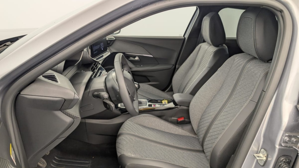 PEUGEOT 2008 100 S S BVM6 Allure - ref: 1-384681 - Photo 16