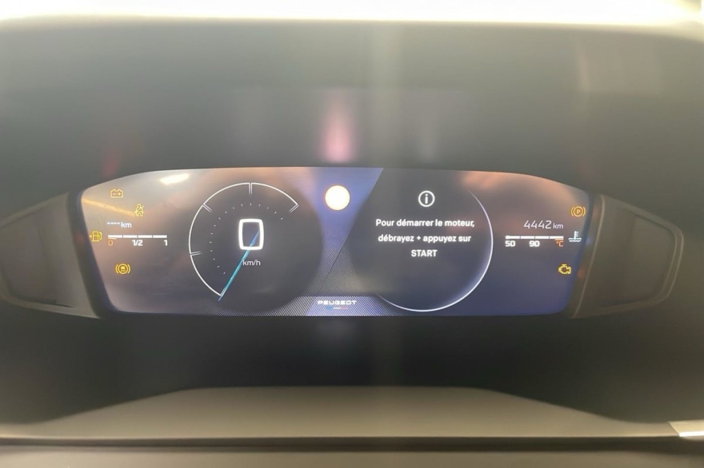 PEUGEOT 2008 100 S S BVM6 Allure - ref: 1-384956 - Photo 9