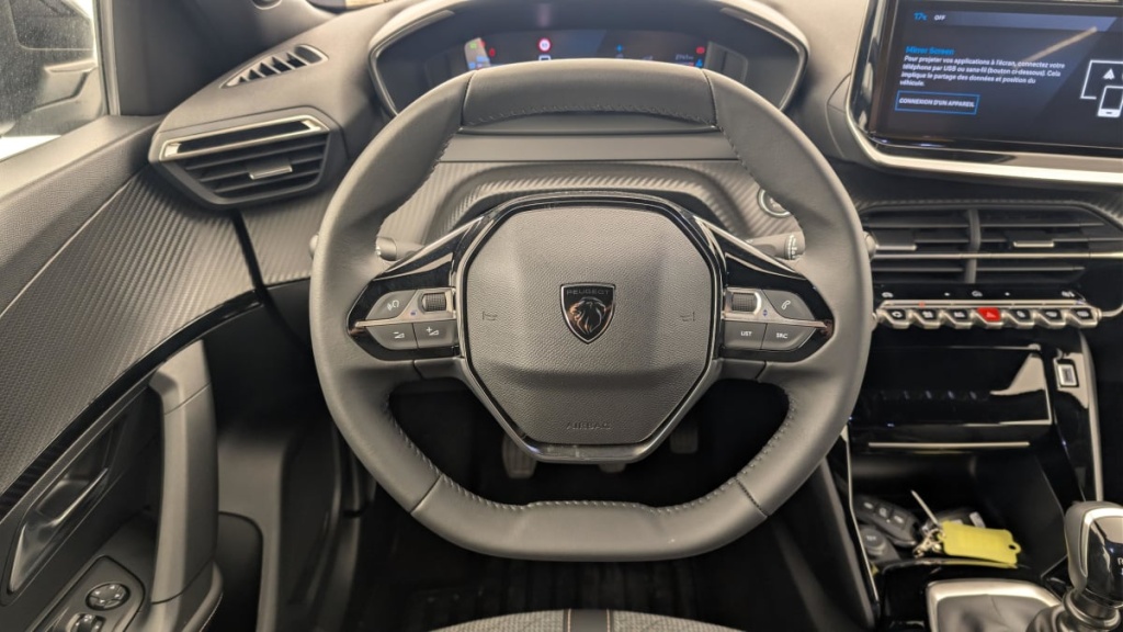 PEUGEOT 2008 100 S S BVM6 Allure - ref: 1-384958 - Photo 14