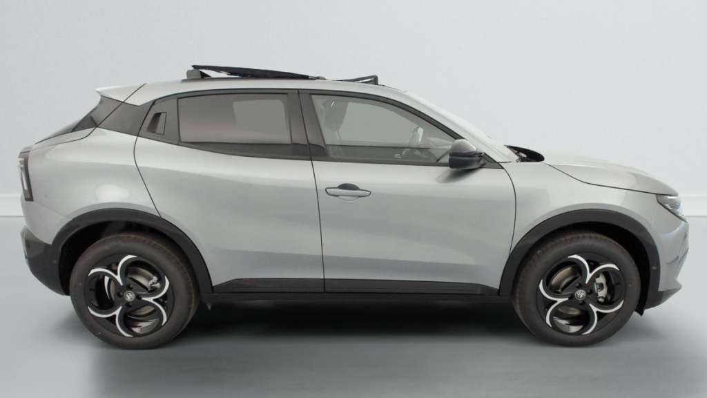 ALFA ROMEO Junior 1.2 Ibrida 145 ch e-DCT6 Q4 Ti - ref: 1-385510 - Photo 8