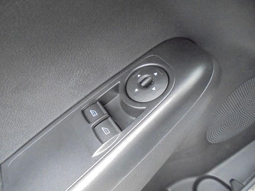 FORD TRANSIT FOURGON COURIER 1.5 TDCI 100CH TREND DURATORQ - ref: 2-653693 - Photo 11