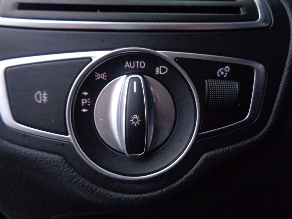 MERCEDES CLASSE C BREAK 220D 194CH AUTO AMG LINE - ref: 2-656059 - Photo 15