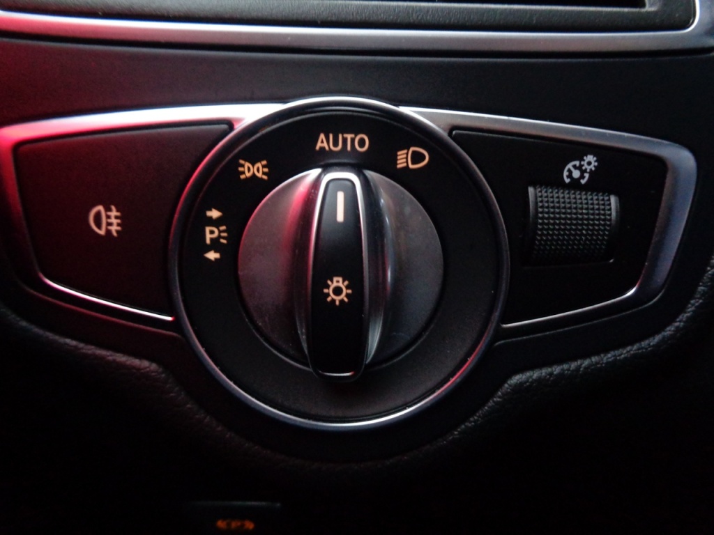 MERCEDES CLASSE C BREAK 220D 194CH AUTO AMG LINE - ref: 2-656763 - Photo 15