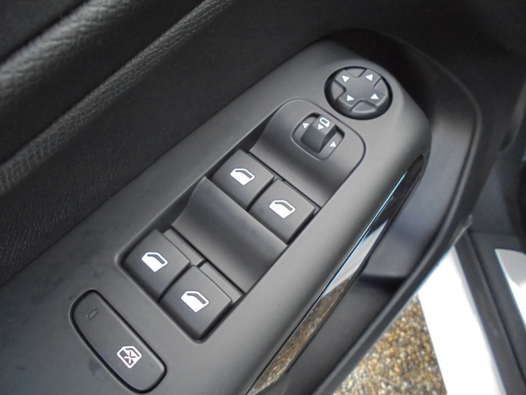 CITROEN C5 AIRCROSS 1.2 PURETECH 130CH EAT8 SHINE - ref: 2-658277 - Photo 2