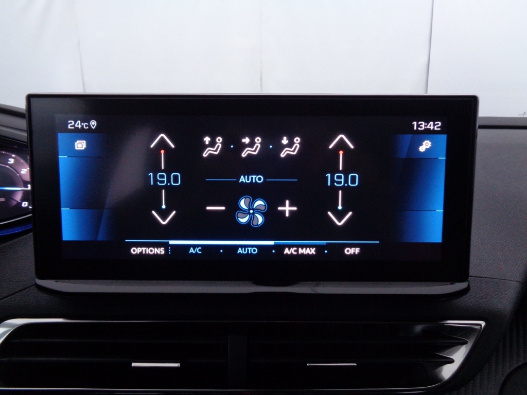 PEUGEOT 3008 1.2 PURETECH 130CH ALLURE - ref: 2-675348 - Photo 3