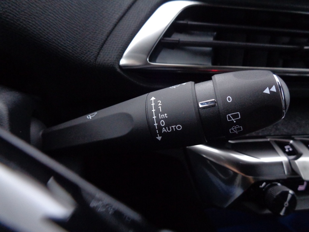PEUGEOT 3008 1.2 PURETECH 130CH ALLURE PACK - ref: 2-677931 - Photo 7