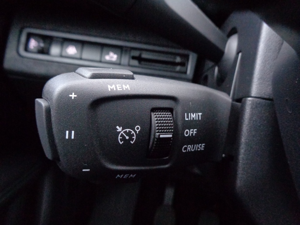 PEUGEOT 3008 1.2 PURETECH 130CH ALLURE PACK - ref: 2-677931 - Photo 8