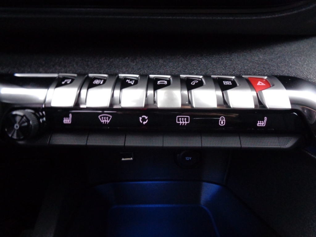 PEUGEOT 3008 1.2 PURETECH 130CH ALLURE PACK - ref: 2-678447 - Photo 11
