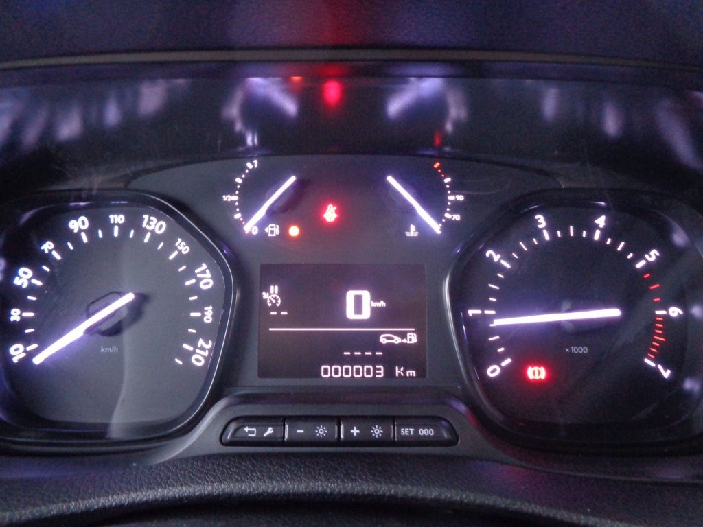 PEUGEOT EXPERT CABINE APPROFONDIE LONG 2.0 BLUEHDI 140CH CONFORT PLUS - ref: 2-679499 - Photo 6