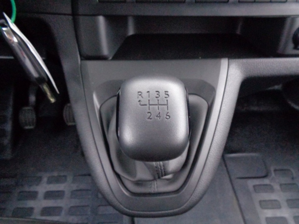 PEUGEOT EXPERT CABINE APPROFONDIE LONG 2.0 BLUEHDI 140CH CONFORT PLUS - ref: 2-685660 - Photo 16