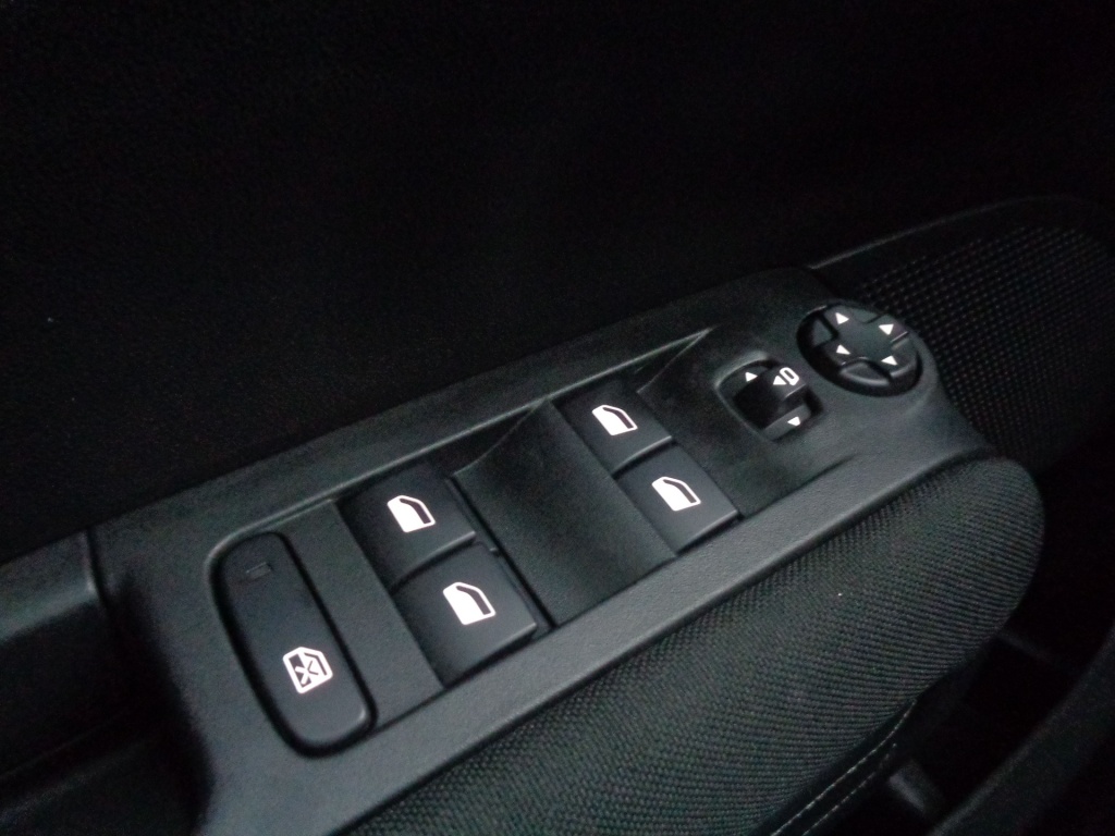 CITROEN C3 AIRCROSS 1.2 PURETECH 130CH EAT6 SHINE - ref: 2-690078 - Photo 5