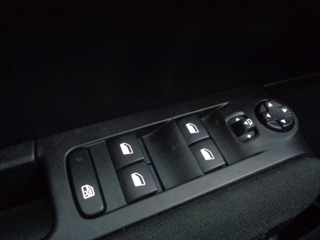 CITROEN C3 AIRCROSS 1.2 PURETECH 130CH EAT6 SHINE - ref: 2-690113 - Photo 5