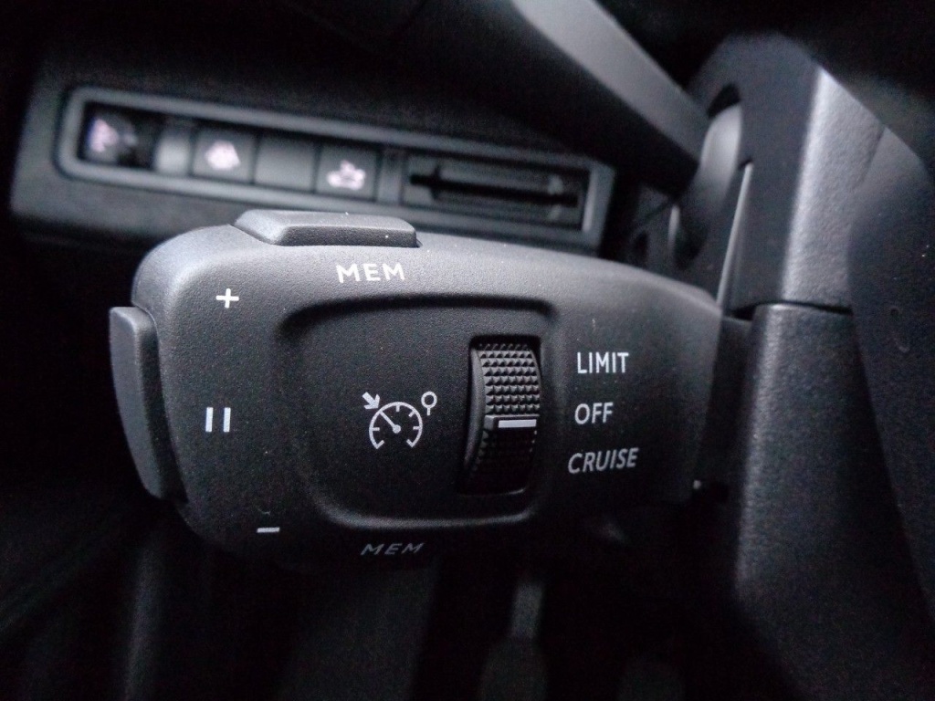 PEUGEOT 3008 1.2 PURETECH 130CH ALLURE PACK - ref: 2-700572 - Photo 15