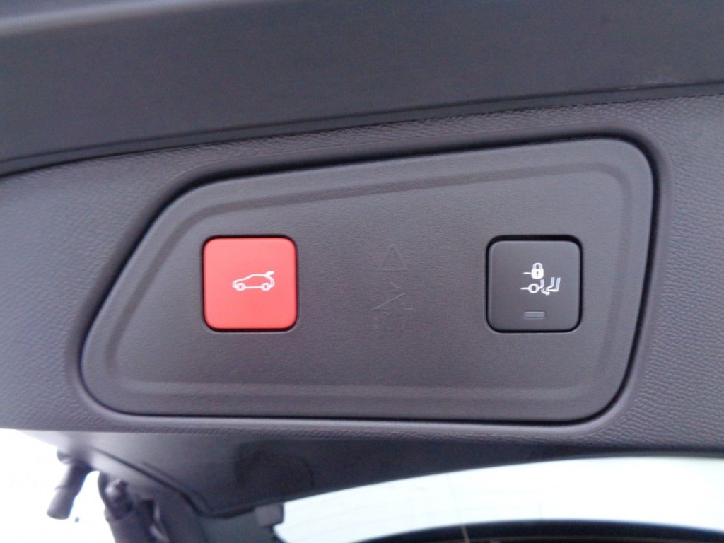 PEUGEOT 3008 1.2 PURETECH 130CH ALLURE PACK - ref: 2-703012 - Photo 10