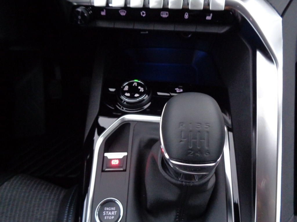 PEUGEOT 3008 1.2 PURETECH 130CH ALLURE PACK - ref: 2-707411 - Photo 9