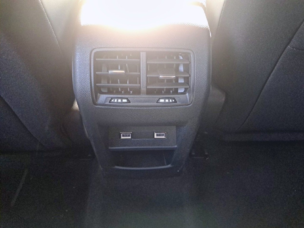 PEUGEOT 308 PHEV 180CH e-EAT8 ALLURE PACK - ref: 2-715005 - Photo 16
